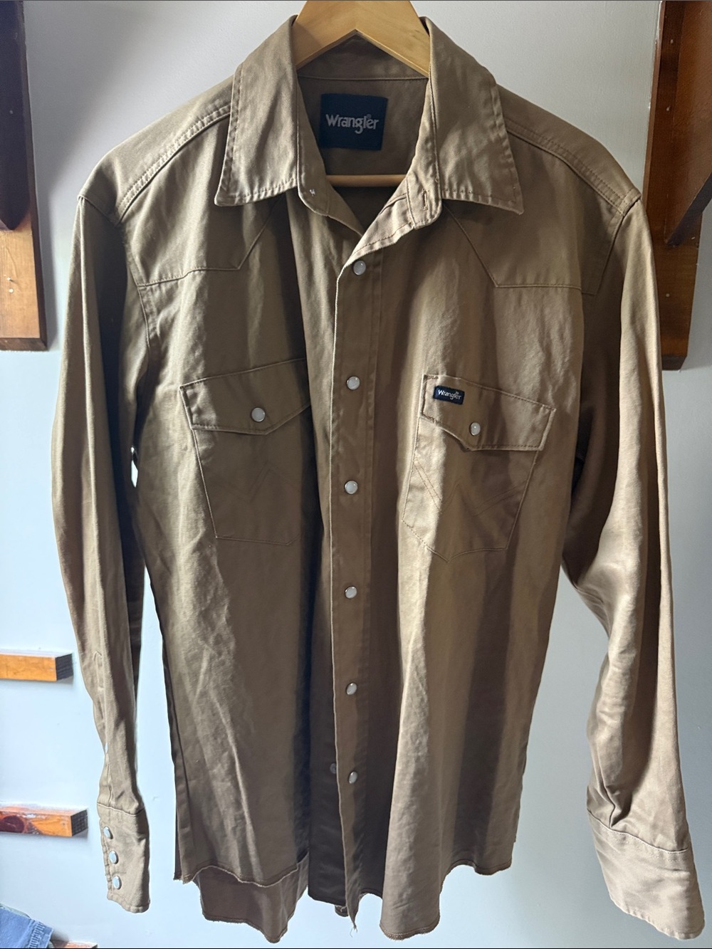 Wrangler Men’s Brown Long Sleeve Button-Down Work Shirt
